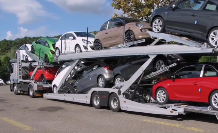 How Are Thousand of Cars Exported